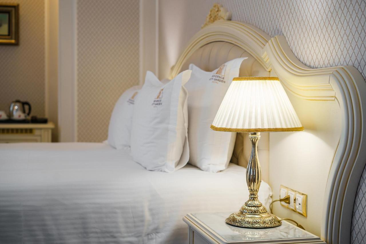 Residence City Garden - Certificate Of Excellence Top 10 Best Five-Stars City Hotels For 2024 Awarded By Htif Plovdiv Eksteriør billede