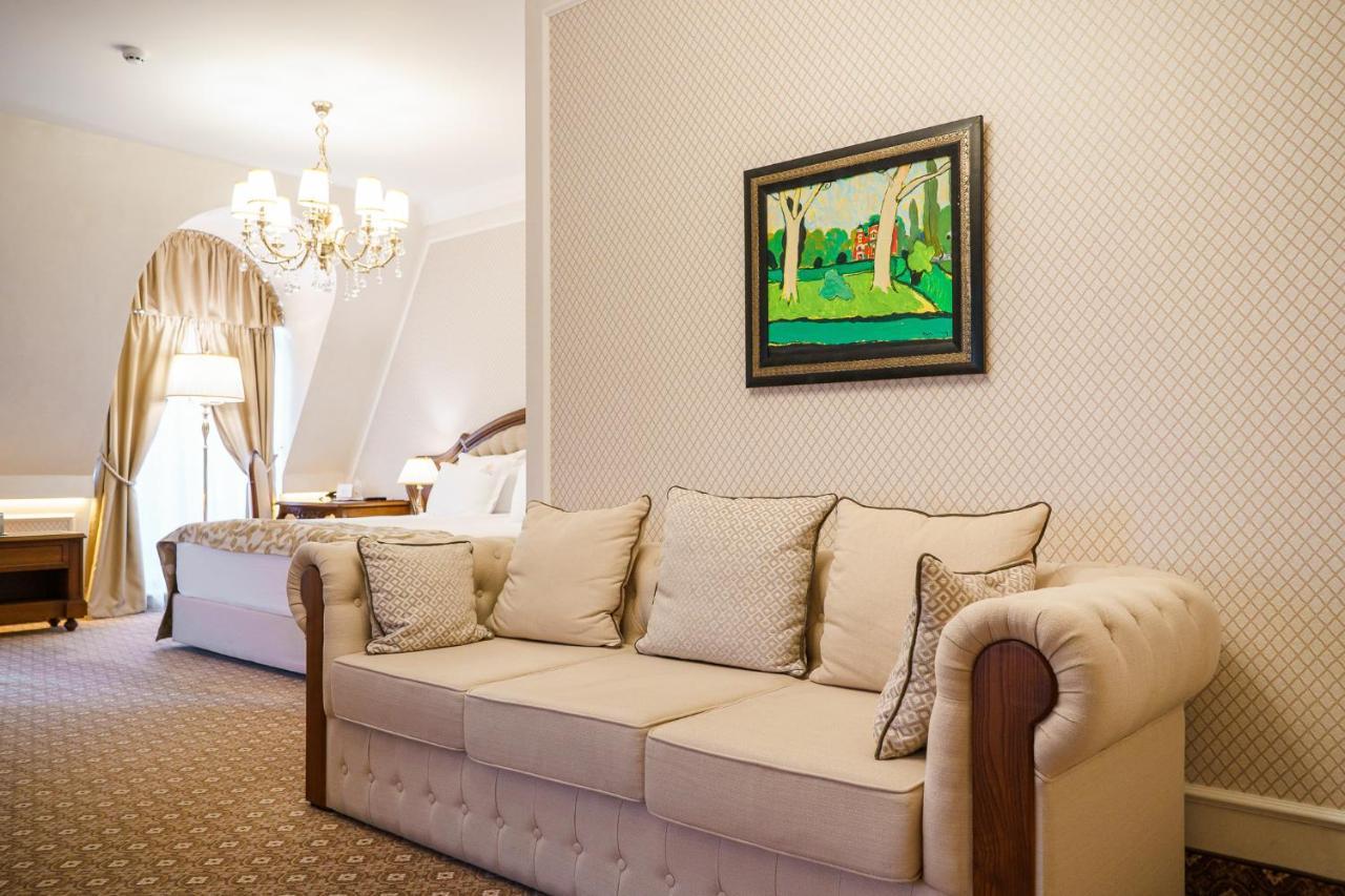 Residence City Garden - Certificate Of Excellence Top 10 Best Five-Stars City Hotels For 2024 Awarded By Htif Plovdiv Eksteriør billede