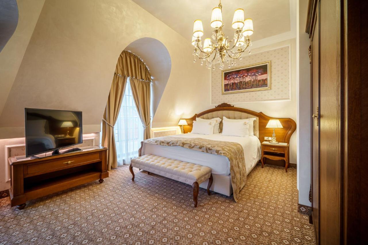Residence City Garden - Certificate Of Excellence Top 10 Best Five-Stars City Hotels For 2024 Awarded By Htif Plovdiv Eksteriør billede