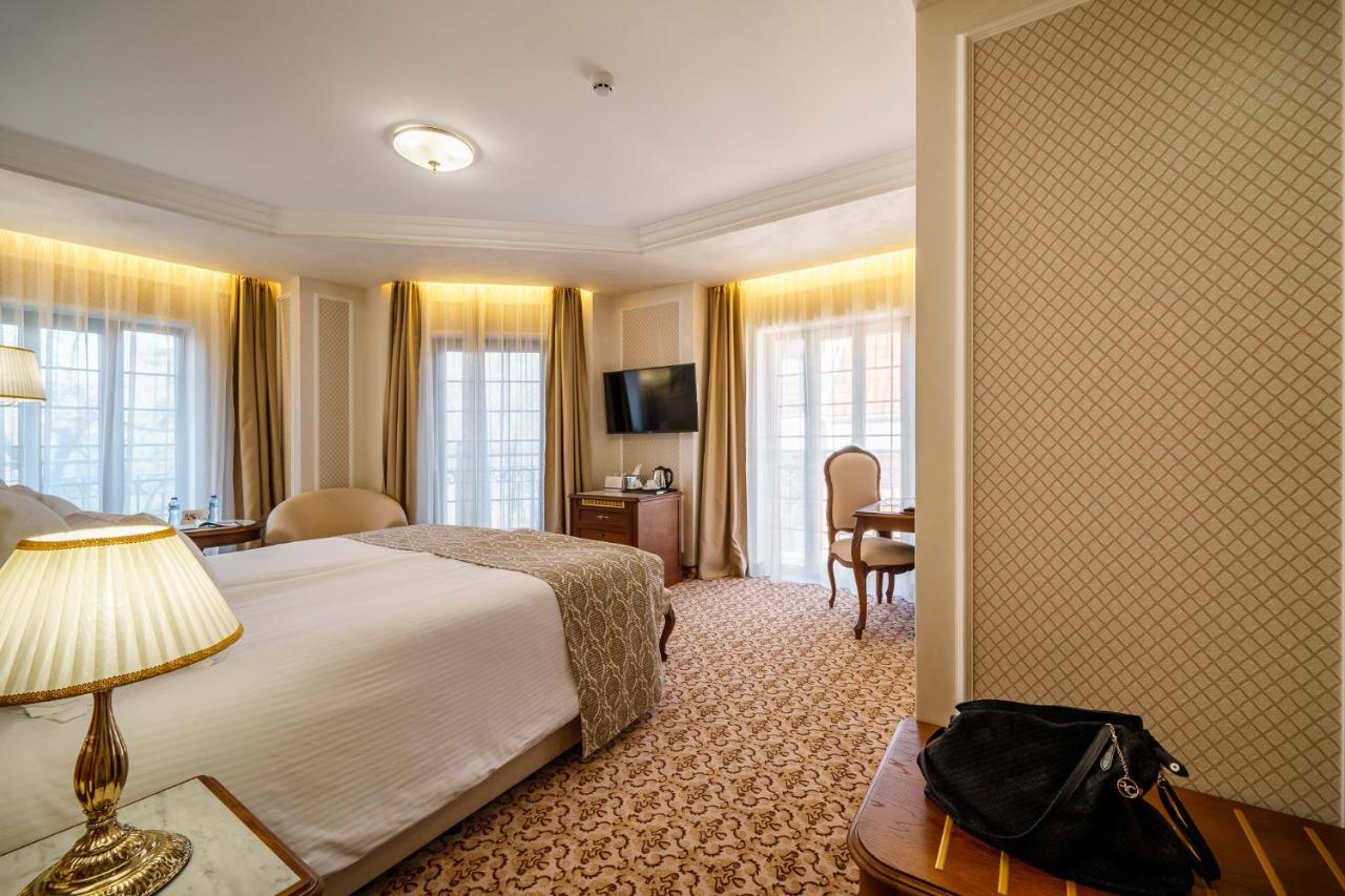 Residence City Garden - Certificate Of Excellence Top 10 Best Five-Stars City Hotels For 2024 Awarded By Htif Plovdiv Eksteriør billede