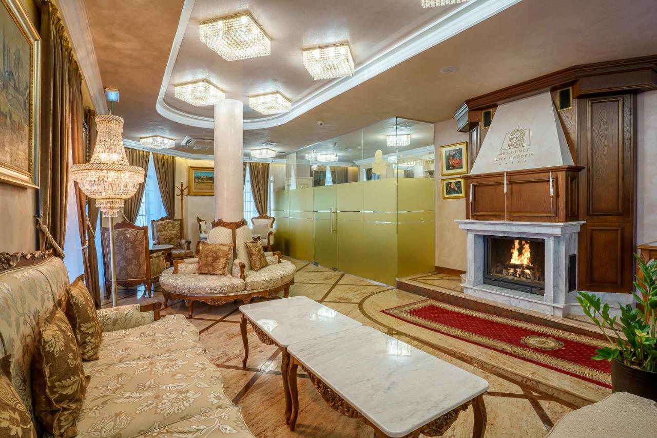 Residence City Garden - Certificate Of Excellence Top 10 Best Five-Stars City Hotels For 2024 Awarded By Htif Plovdiv Eksteriør billede