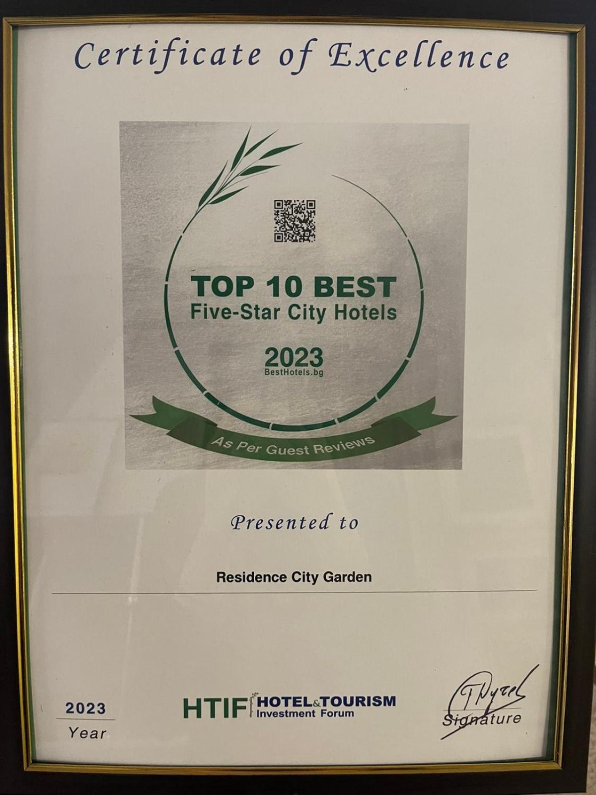Residence City Garden - Certificate Of Excellence Top 10 Best Five-Stars City Hotels For 2024 Awarded By Htif Plovdiv Eksteriør billede