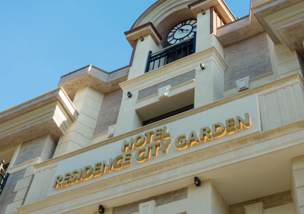 Residence City Garden - Certificate Of Excellence Top 10 Best Five-Stars City Hotels For 2024 Awarded By Htif Plovdiv Eksteriør billede