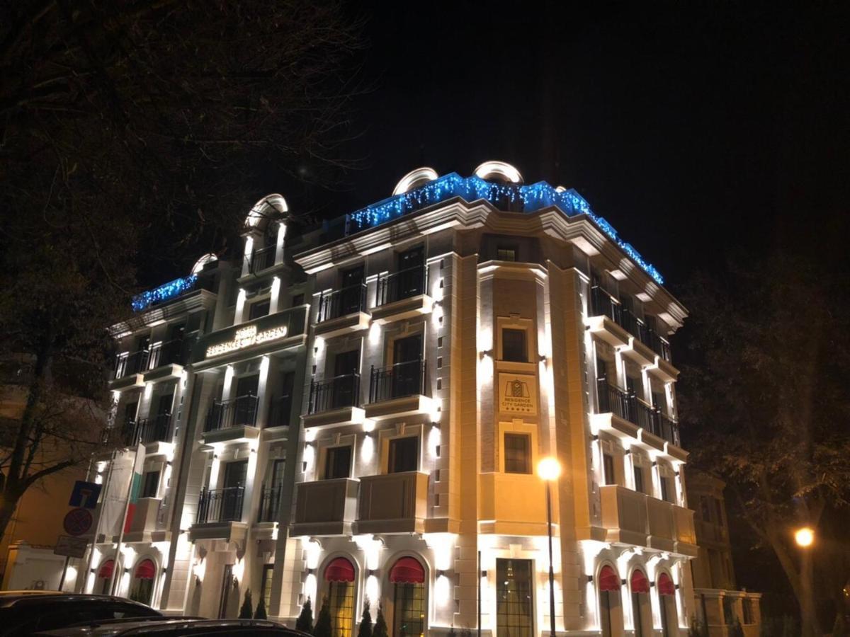 Residence City Garden - Certificate Of Excellence Top 10 Best Five-Stars City Hotels For 2024 Awarded By Htif Plovdiv Eksteriør billede